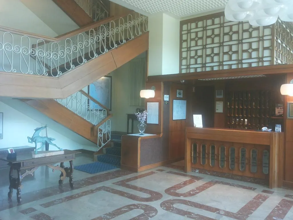 Hotel La Balestra Sansepolcro 4*,